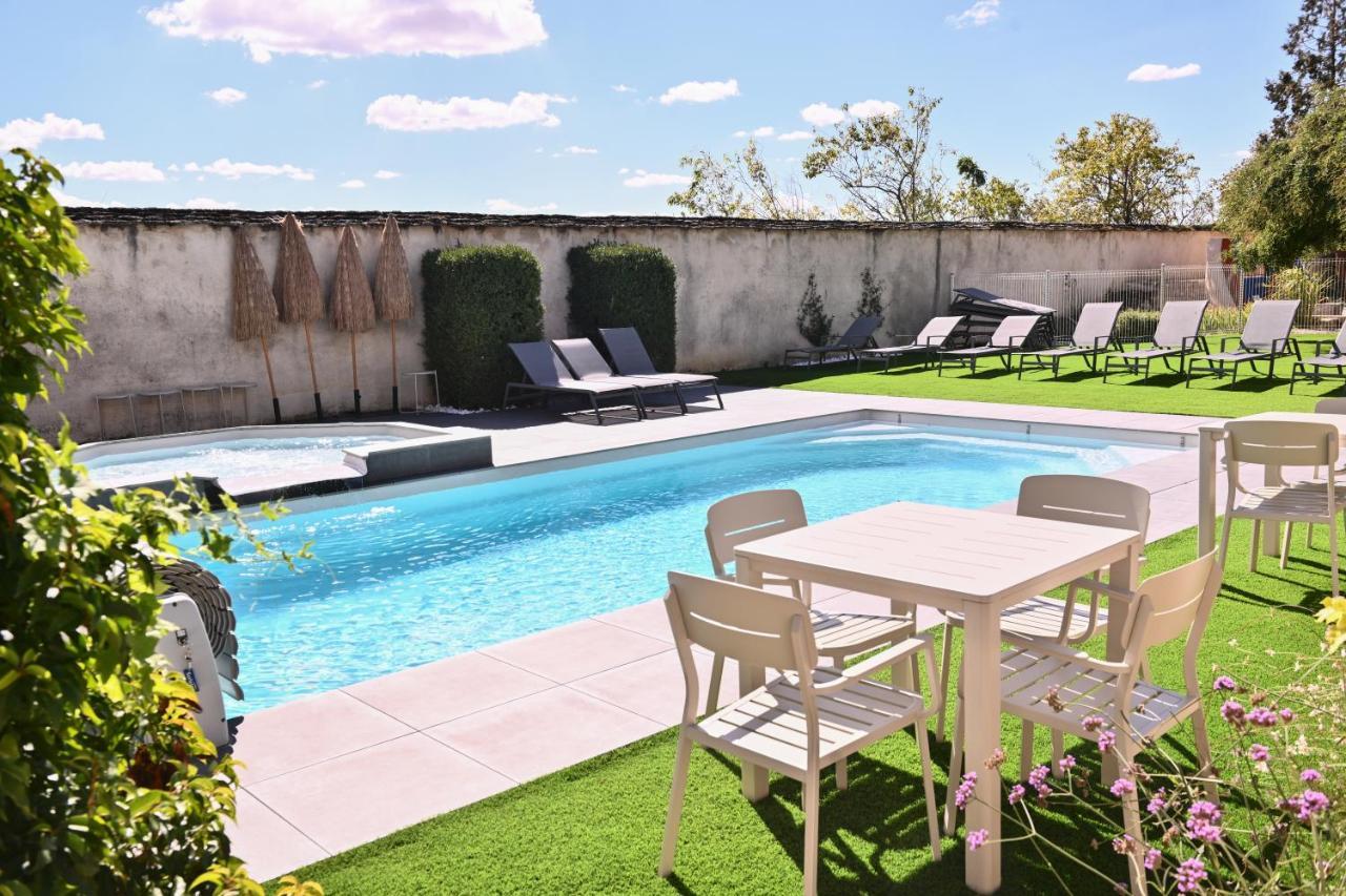 ホテル Ibis Styles Dijon Sud Domaine De Beauregard 21600 ロンヴィック エクステリア 写真