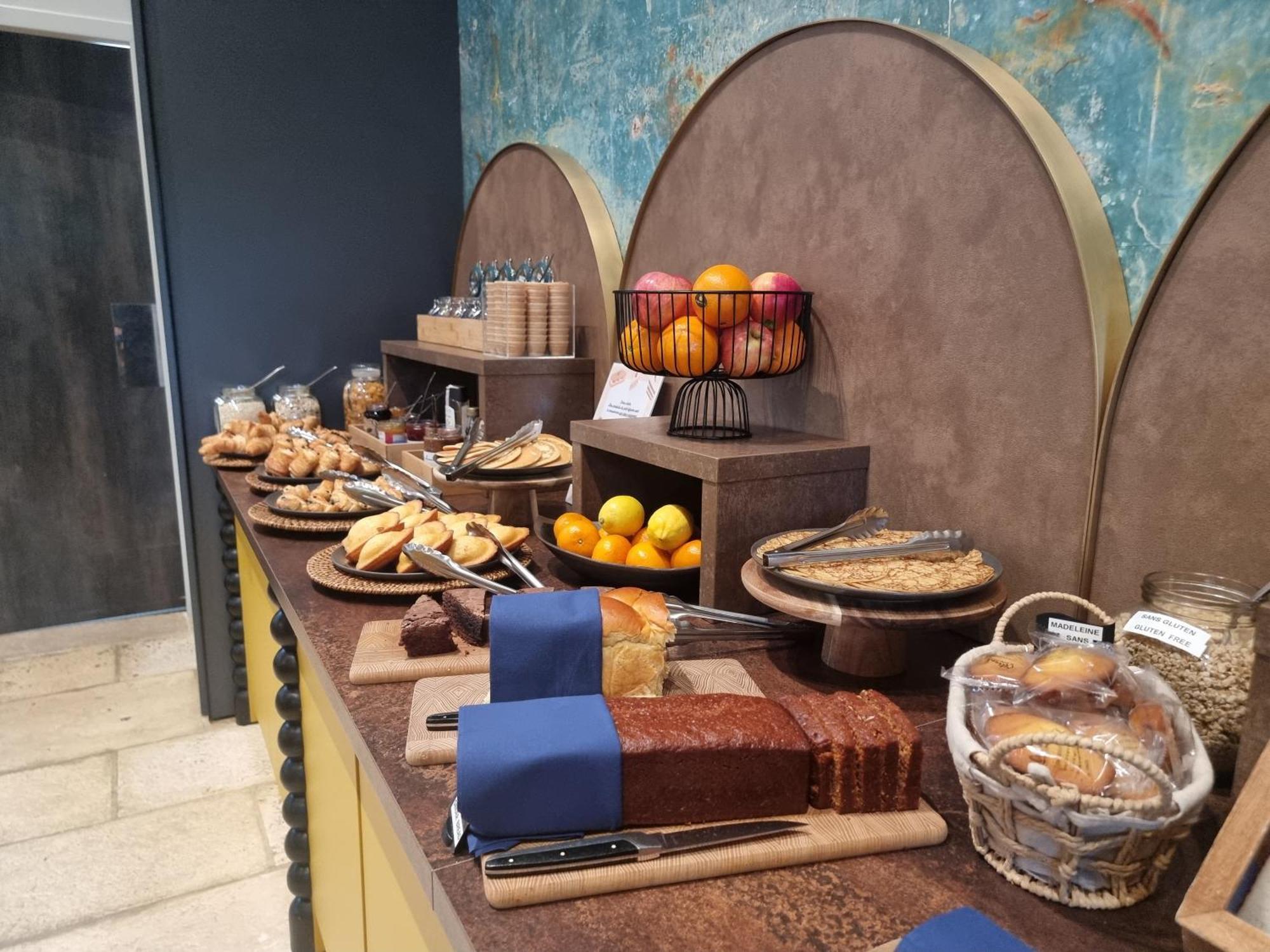 ホテル Ibis Styles Dijon Sud Domaine De Beauregard 21600 ロンヴィック エクステリア 写真