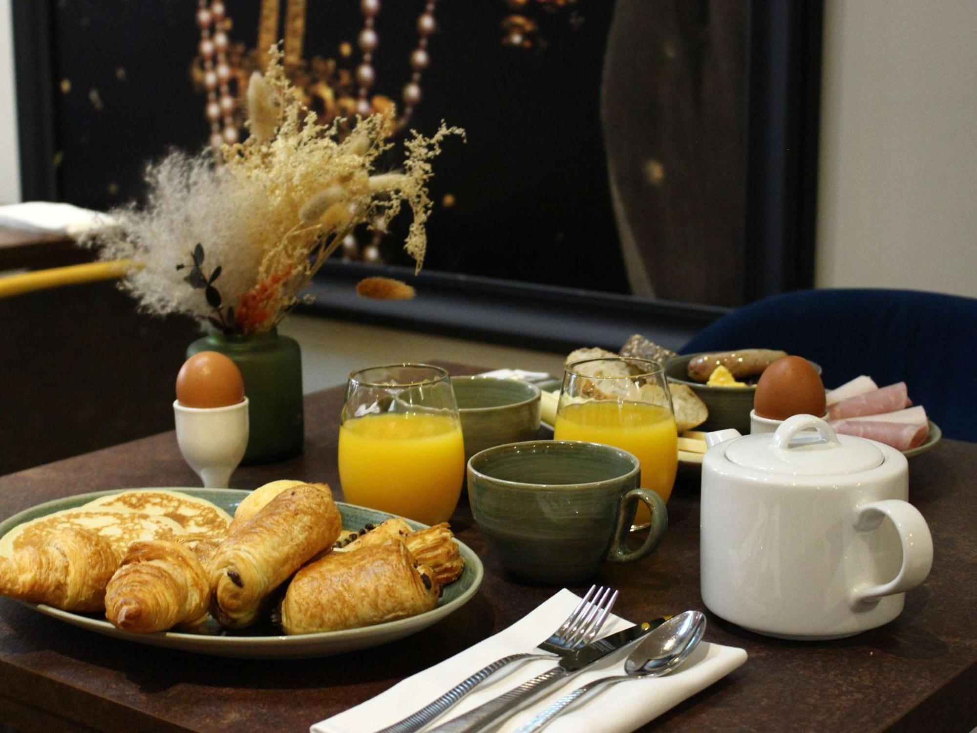 ホテル Ibis Styles Dijon Sud Domaine De Beauregard 21600 ロンヴィック エクステリア 写真